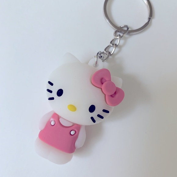 Hello Kitty Keychain - Picture 2 of 2